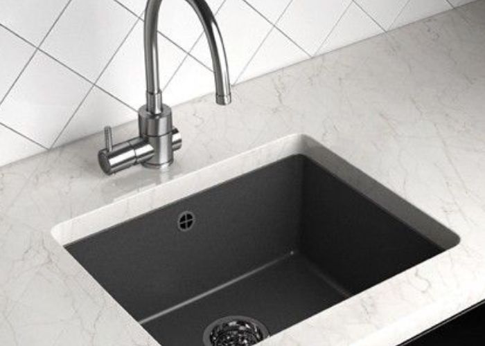 6 Tips Merawat Kitchen Sink Agar Tetap Bersih dan Tidak Mudah Rusak